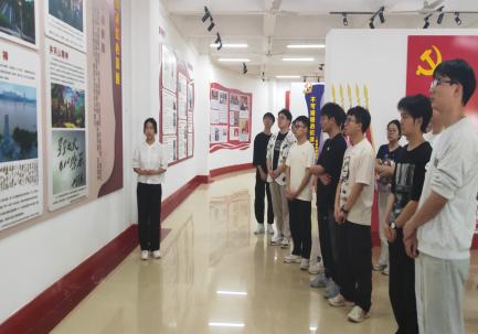 参观Beat365唯一官方网站廉洁文化教育基地照片材料5